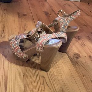 Gianni Bini platform heals